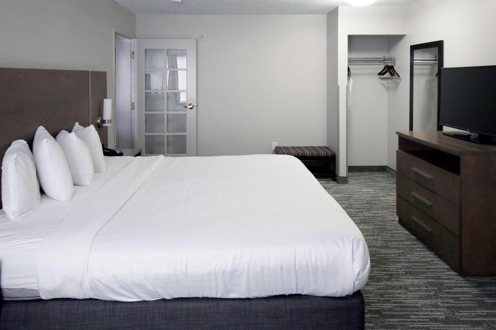 Country Inn & Suites By Radisson, Council Bluffs, Ia ภายนอก รูปภาพ